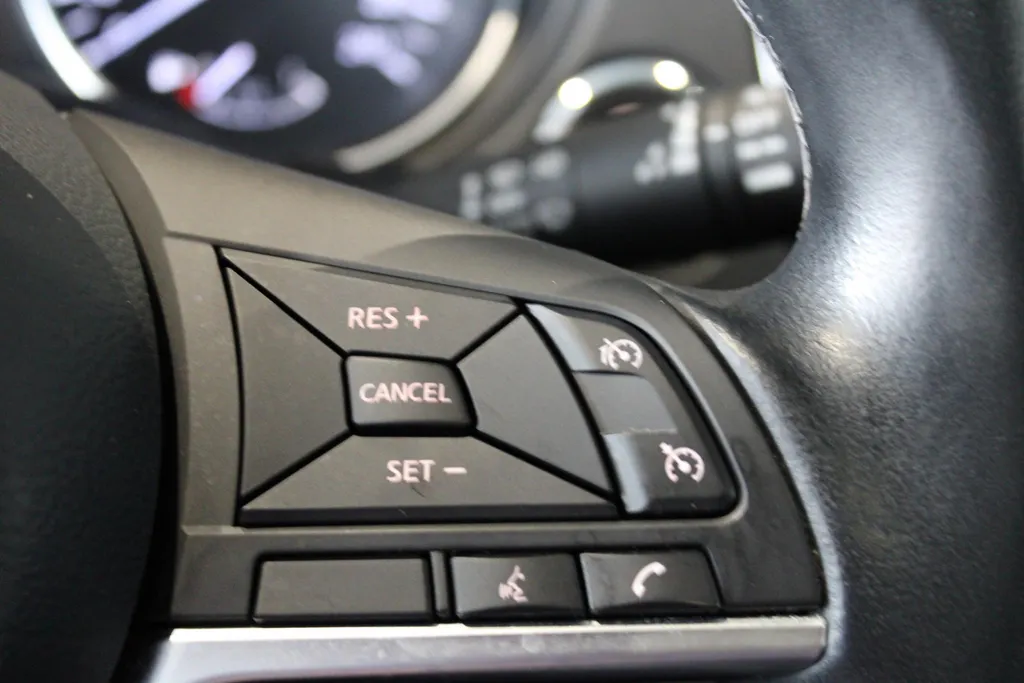 Nissan QASHQAI 1.3 DIG-T Design Edition | Trekhaak | Navigatie | 360grd camera | Zeer nette auto | pdc voor en achter | Climate controle | Cruise controle | Dealer onderhouden | I-key |
