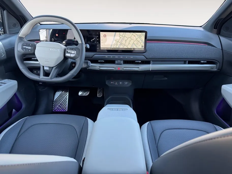 Kia EV3 GT-Line Dark Edition 81.4 kWh | cruise Control Adaptief | carplay | Navigatie | Climate control | Stoel verwarming voor + achter | Pakeersensoren voor + achter | Parkeercamera achter | LM Velgen 19' |