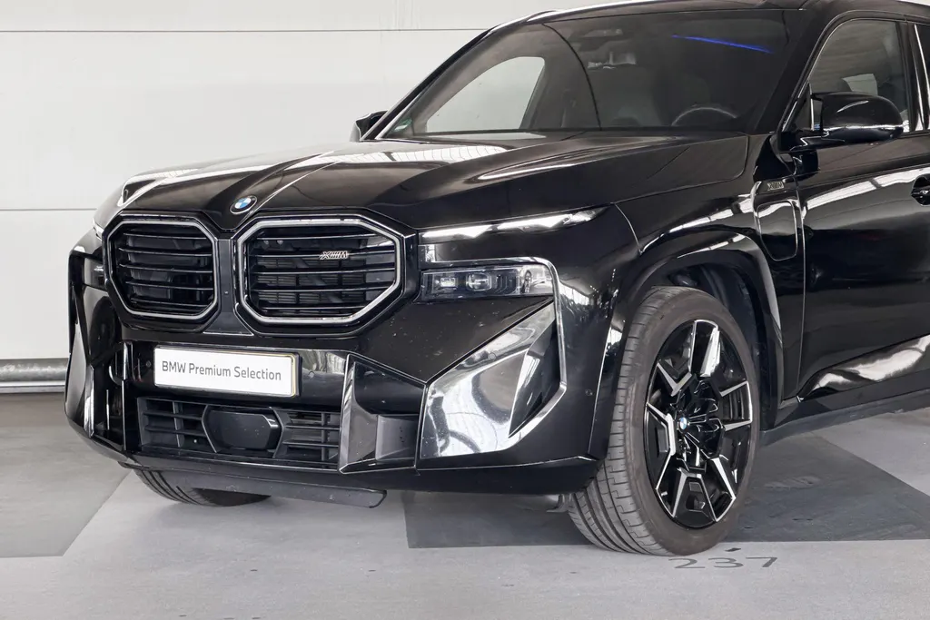 BMW XM PHEV 30 kWh