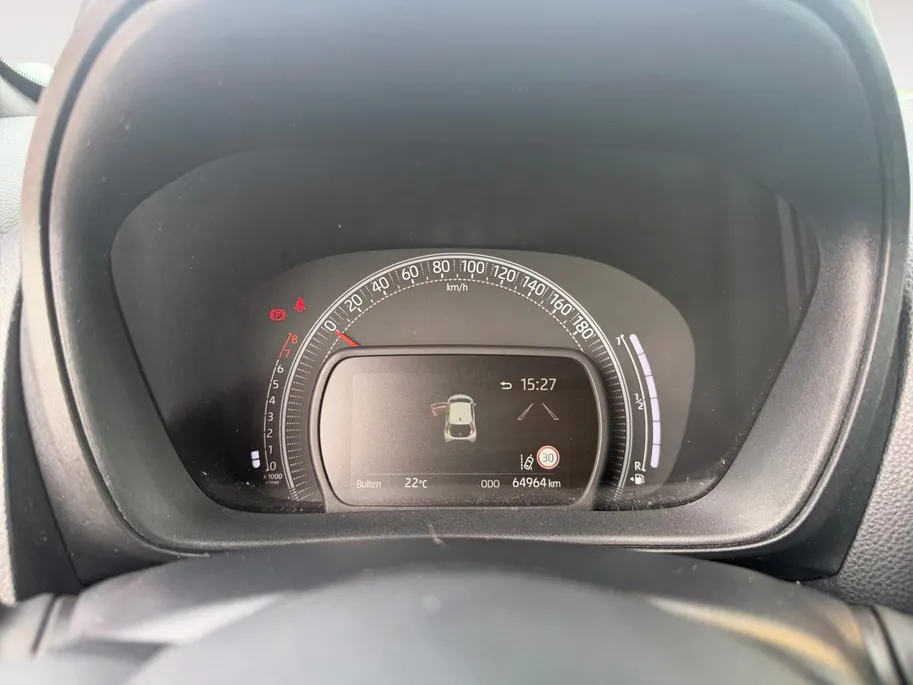 Toyota Aygo X 1.0 VVT-i MT Envy | JBL Speakers | Adaptieve Cruise Control | Camera | Climate Control | Volledig Dealer Onderhouden | 10 Jaar Fabrieksgarantie