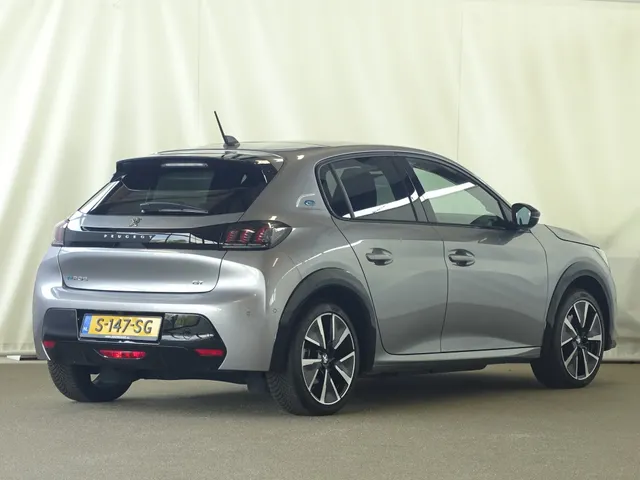 Peugeot e-208 EV GT 50 kWh