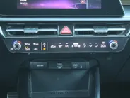 Kia Niro 1.6 GDi Hybrid ExecutiveLine | Camera | Leer | Schuifdak | Stoelverwarming+ventilatie | Elektr. stoelverstelling + achterklep | 18' LM | HUD |