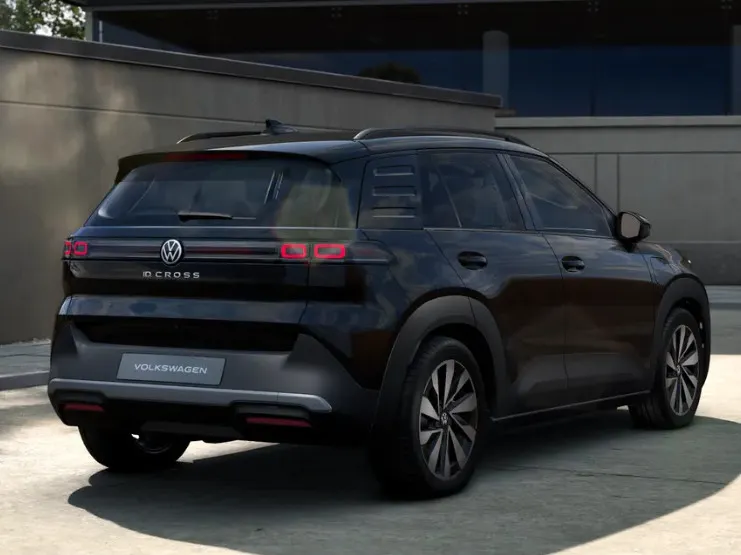 Volkswagen ID. Cross Life 52 kWh accu, 211 PK electrische aandrijving · Comfort Pakket · Trekhaak, afneembaar · Zijruiten achter en achterruit getint ·