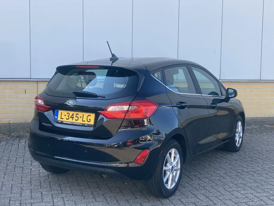 Ford Fiesta 1.0 EcoBoost 95 pk Titanium Apple Carplay/ Android Auto - Climate Control - Parkeersensoren achter