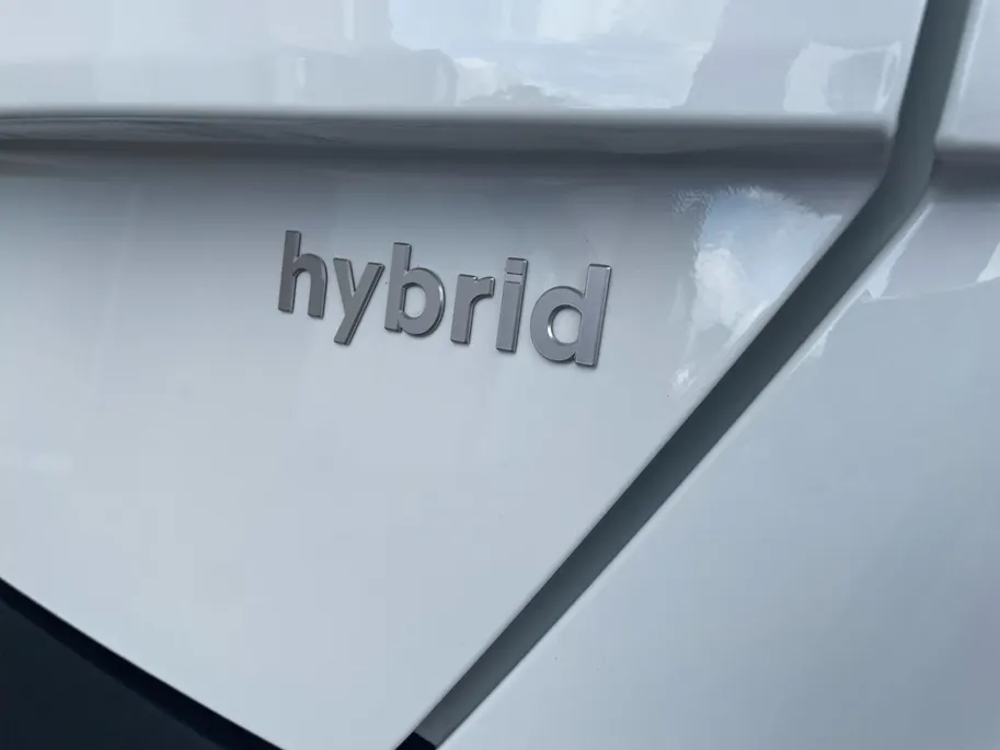 Hyundai Kona 1.6 GDI HEV Comfort |Navigatie| Adaptieve cruise control| Achteruitrijcamera| Parkeersensoren v+a |