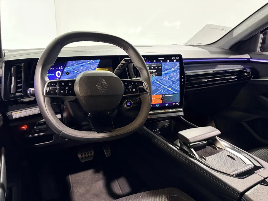 Renault Austral 200PK E-Tech Full Hybrid Techno Esprit Alpine AT | Trekhaak | All Season Banden | Climate Control | Digital Cockpit | Camera | Parkeersensoren | Adaptive Cruise Control | Lichtmetalen Velgen |