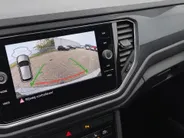 Volkswagen T-Roc 1.5TSI/150PK DSG Sport · Trekhaak · Apple/Android Car Play · Stoel- & stuurverwarming · Camera