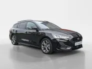 Ford Focus Wagon 1.0 EcoBoost Hybrid ST Line | NL-Auto | Dealeronderhouden | Winter Pack | Climate Control | Parkeersensoren | 17' Lichtmetaal | Apple Carplay&Android Auto | Led Koplampen |