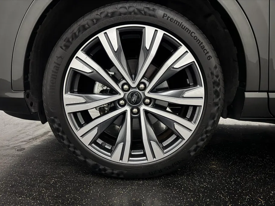 Ford Kuga 2.5 PHEV ST-Line | 225 pk | Winterpack |