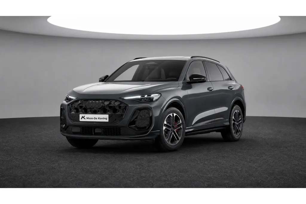 Audi Q5 2.0 TFSI e-hybrid quattro S edition Competition 367 PK · Glazen panoramadak · Tech pro · B&O premium 3D