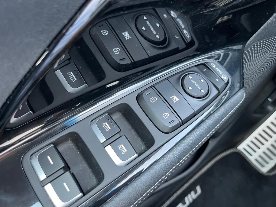 Kia Niro 1.6 GDi Hybrid DynamicPlusLine | Keyless entry | Stoelverwarming | Privacy glass | Dodehoekdetectie