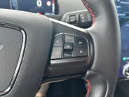 Ford Mustang Mach-E AWD 75 kWh 269PK | 95% SOH | DEMO | Stoel- stuur en vooruit verwarming | Zwart dak en spiegels | Navigatie
