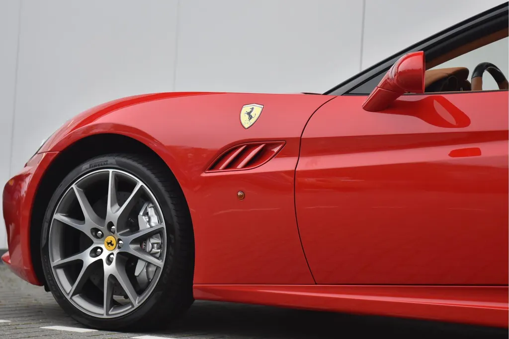Ferrari California 4.3 V8 HELE