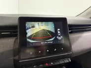 Renault Clio 90PK TCe GPF Evolution | DEMO | Navi | Camera | Apple CarPlay/Android Auto | Parkeersensoren | Airco | Licht & Regen Sensor | Cruise Control | Full LED | Digital Cockpit |