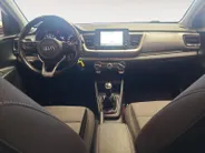 Kia Stonic 1.0 T-GDi DynamicLine 1e Eigenaar | Navi | Airco | Fabrieksgarantie t/m 16-1-2027 + 3x 1 jaar* | NAP