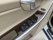 Volvo XC60 2.0 T5 FWD Summum | Automaat | Panorama Dak | NL-Auto | NAP | Memory Seats | Camera | Climate Control | Stoelverwarming | Cruise Control | Navigatie | Keyless