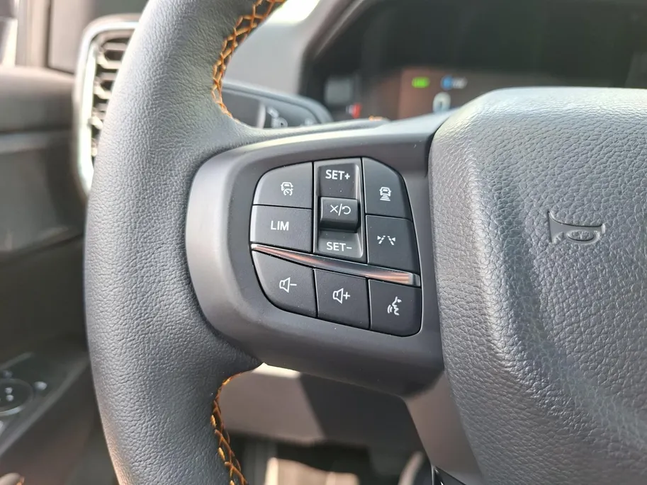 Ford Ranger Wildtrak 2.3 PHEV 279pk 10-traps automaat | 5 persoons | GRIJS kenteken | 0,99% rente | Trekhaak | Leder | Direct leverbaar