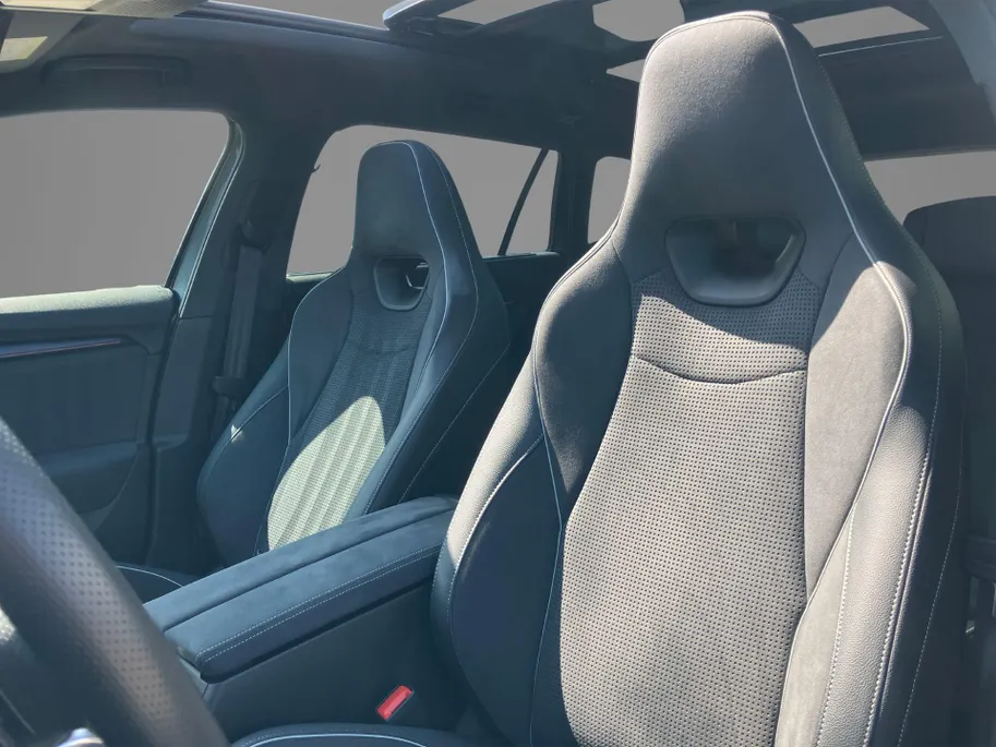 Škoda Superb Combi 1.5TSI 150kW/204PK PHEV Sportline DSG · Panoramadak · Apple/Android Car Play · Camera ·  Leder/Alcantara · Trekhaak ·