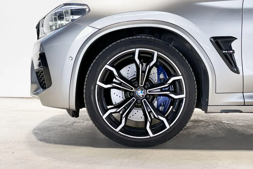 BMW X4 M Competition Package
