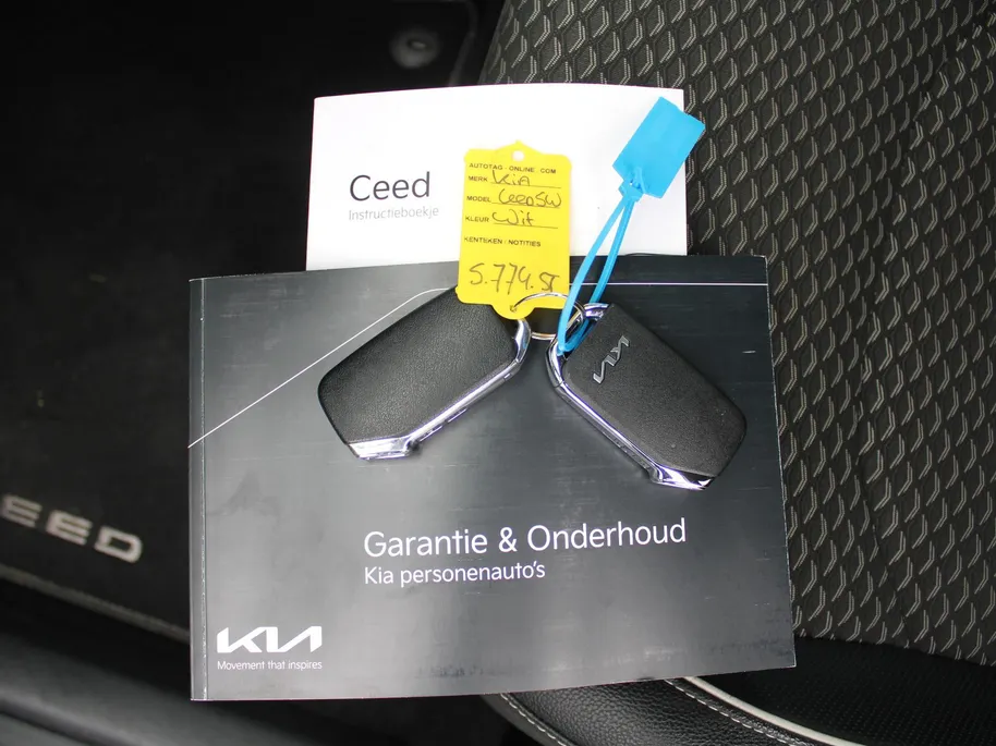 Kia Ceed Sportswagon 1.5 T-GDi MHEV DynamicPlusLine | Stoel- & stuurverwarming | Camera | LED | Navi | Elek. achterklep |