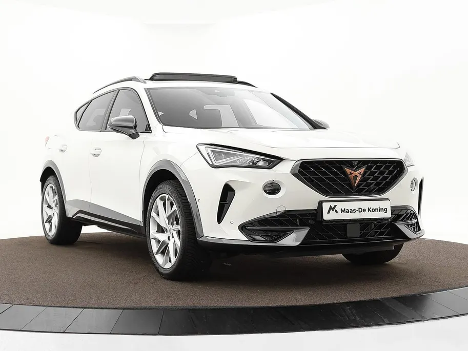 CUPRA Formentor 1.4 TSI 204pk DSG e-Hybrid Essential · Panoramadak · 360 Camera · Stoel-& Stuurverwarming · Apple/Android Car Play · 18'' Inch ·