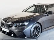 BMW M5 Touring M Drive Professional