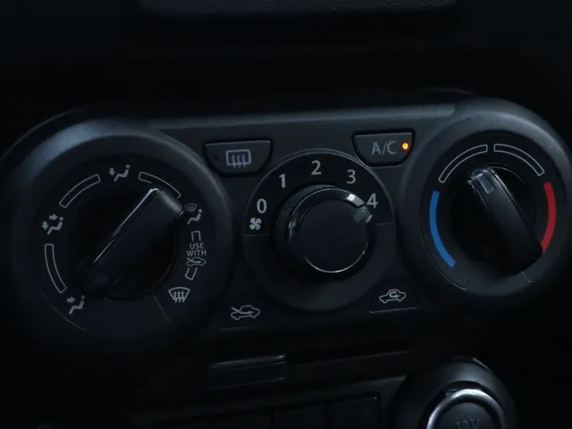 Suzuki Ignis 1.2 Select Hybrid Carplay | Camera