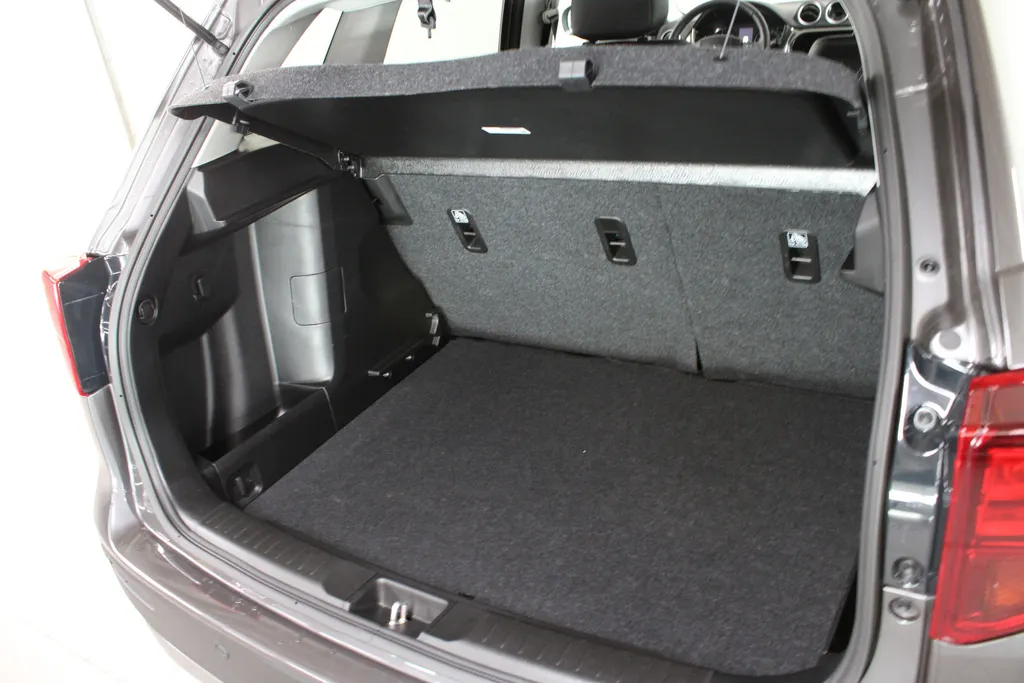 Suzuki Vitara 1.4 Boosterjet Smart Hybrid Style / Camera / Led verlichting / Navigatie / Adaptive cruise control /