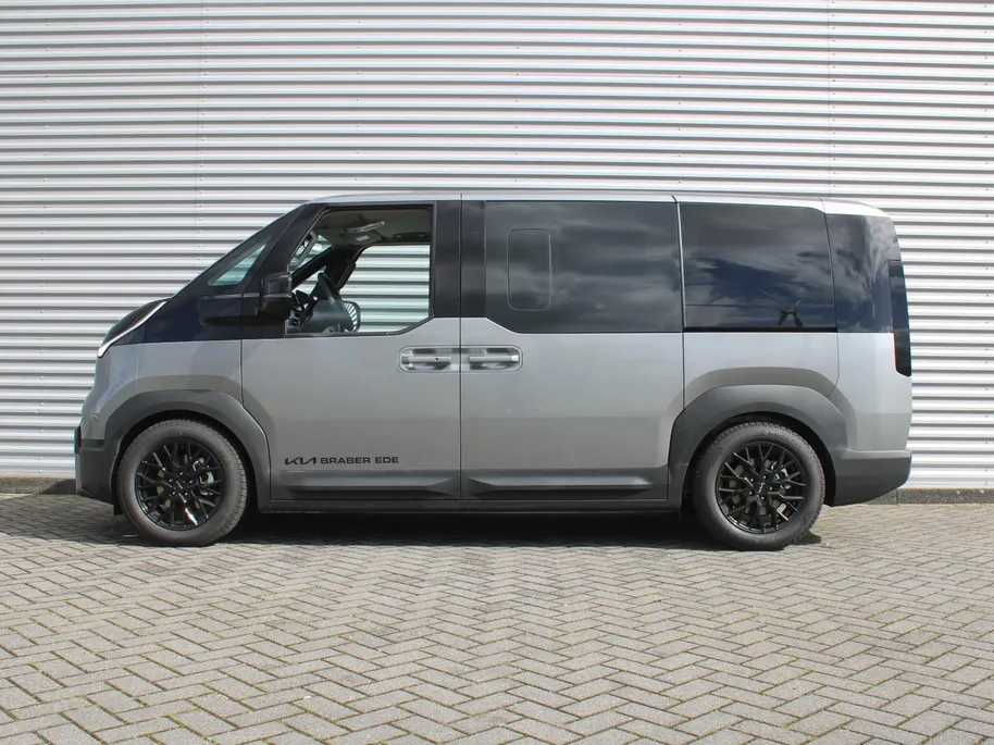 Kia PV5 Passenger Plus 71.2 kWh | Stuur-/stoelverwarming v+a | Camera | Cruise adapt. | Draadloze telefoonlader | PDC v+a | Clima | Navi | LED | 17' LM |