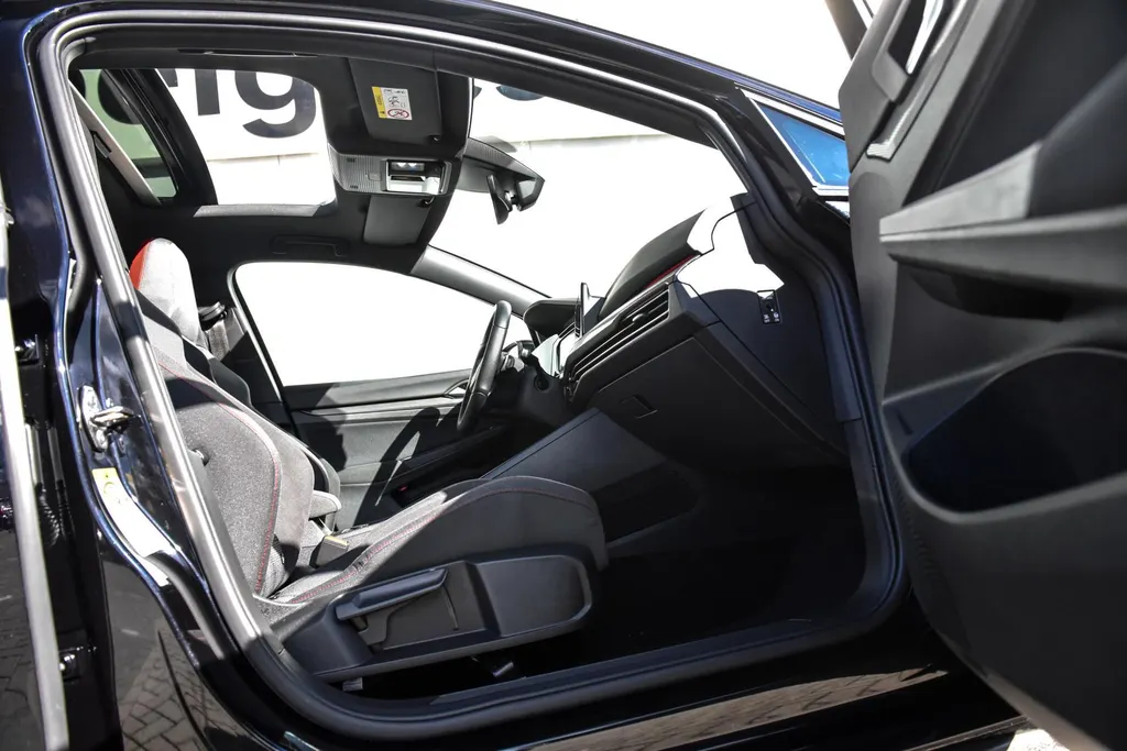 Volkswagen Golf 2.0 TSI GTI