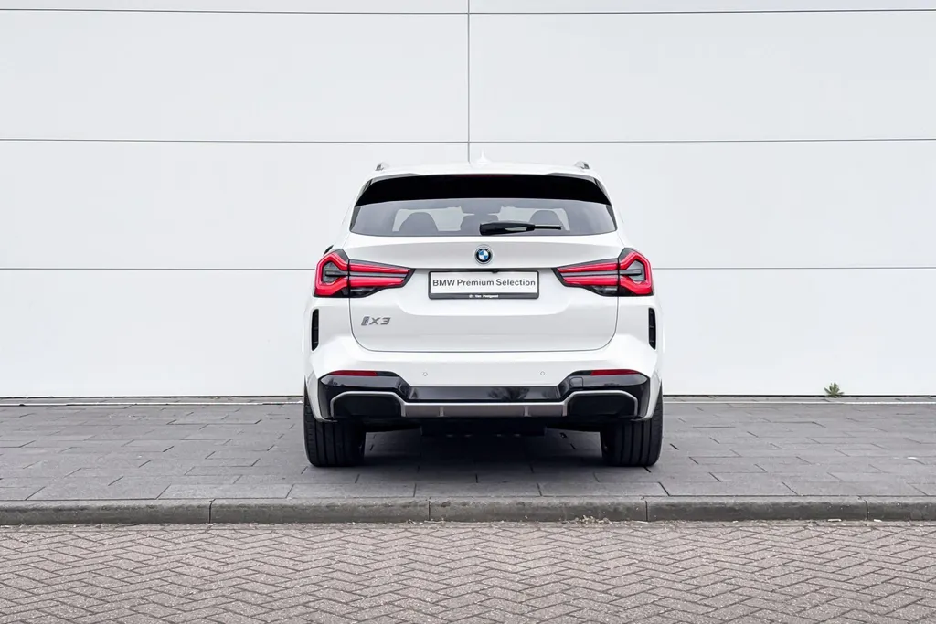 BMW iX3 Executive 80 kWh
