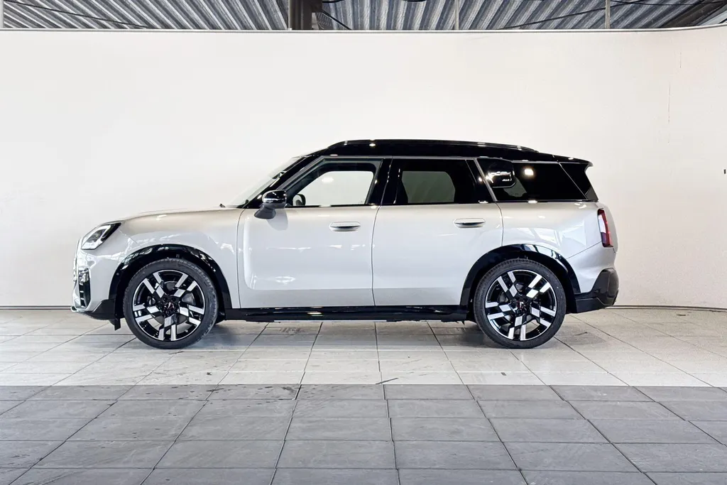 MINI Countryman Electric SE ALL4 John Cooper Works Pakket L