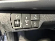 Kia Rio 1.0 TGDI ComfortPlusLine Navigator | Orginele Kilometerstand ! | Trekhaak Afneembaar 7- Polig | Apple Carplay / Android Auto | Navigatiesysteem | Parkeersensoren + Camera Achter | Airconditioning | Cruise Control