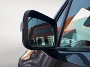 Jeep Renegade 1.5T e-Hybrid S 190PK AUTOMAAT | Black line| Lichtmetalen velgen| Parkeer sensoren V/A| Navigatie| Camera| Climate Control| 4WD drive| Leer| elec. stoel| Reservewiel|