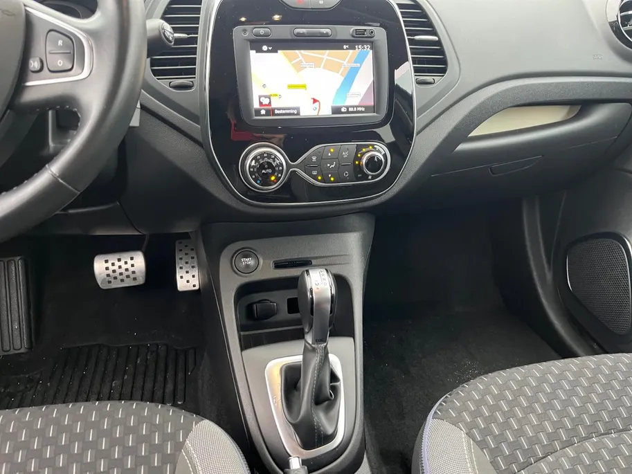 Renault Captur 1.3 TCe Intens *Automaat*Navi+Camera*Climate Control*Keyless Entry*Parkeersensoren*Zeer nette auto!