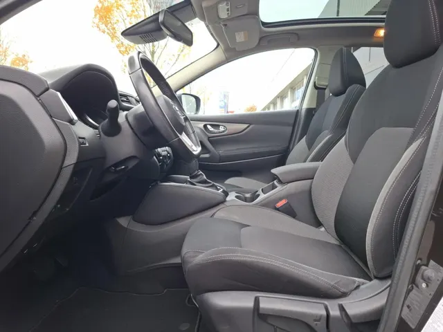 Nissan QASHQAI 1.2 115pk DIG-T XTRONIC N-Connecta | Trekhaak | Panoramadak | Navigatie | 360-Camera | Keyless