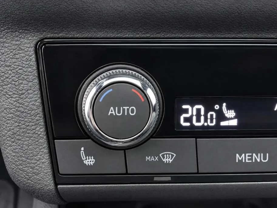 Škoda Kamiq 1.0 TSI 110pk DSG Monte Carlo · Camera · Keyless · Stoelverwarming · Apple/Android Car Play · Elek. Achterklep · 18'Velgen · Sportstoelen ·