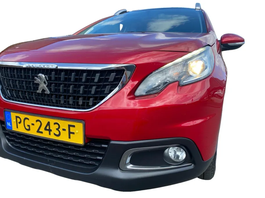 Peugeot 2008 1.2 PureTech Blue Lion NL Auto | Panorama | Cruise | Park sens | Navi | Etc.