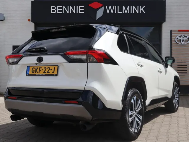 Toyota RAV4 2.5 Hybrid AWD Bi-Tone