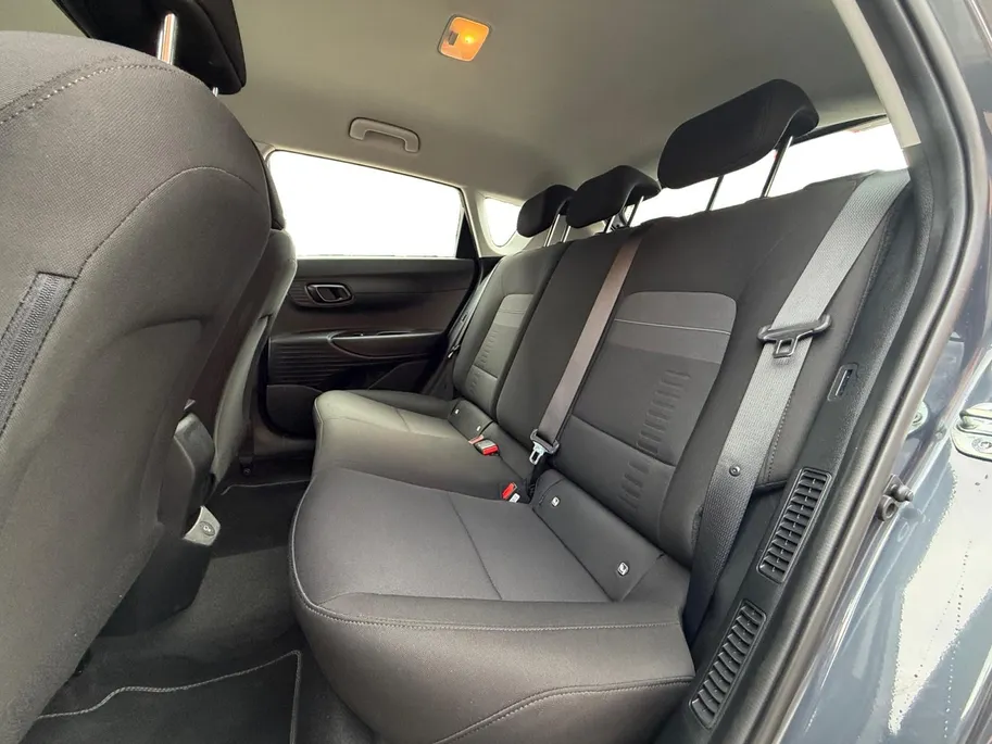 Hyundai Bayon 1.0 T-GDI Comfort | Navigatie | Achteruitrijcamera | Parkeersensoren achter | Apple Carplay/ Android Auto | Z&Z Deal!!