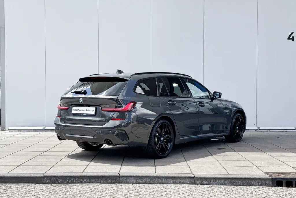 BMW 3 Serie Touring 320e xDrive M-Sport