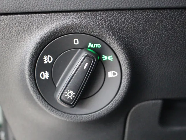 Škoda Karoq 1.0 TSI Business Edition Navigatie | Parkeersensoren | Cruise Control |