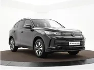 Volkswagen Tiguan Limited Edition 1.5 eHybrid 204 PK 6 versn. DSG · Design Pakket Dark · Trekhaak inklapbaar, met elektrische ontgrendeling, incl. aanhangermanoeuvreerhulp Trailer Assist ·