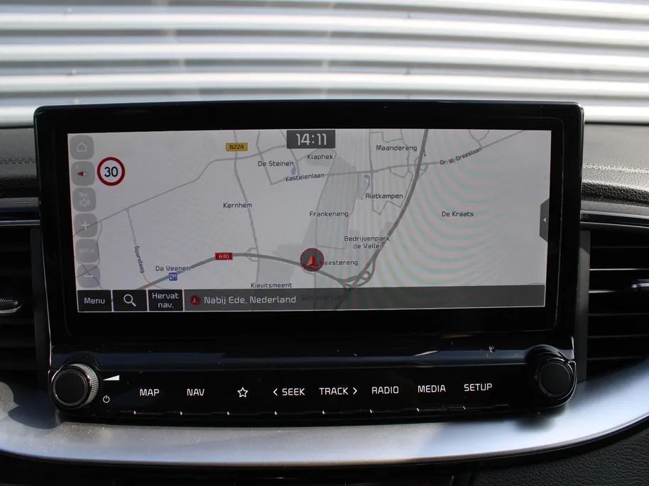 Kia Ceed Sportswagon 1.0 T-GDi DynamicPlusLine | Stoel- & stuurverwarming | Camera | Clima | Cruise | LED | Navi | Elek. achterklep | 16' LM |