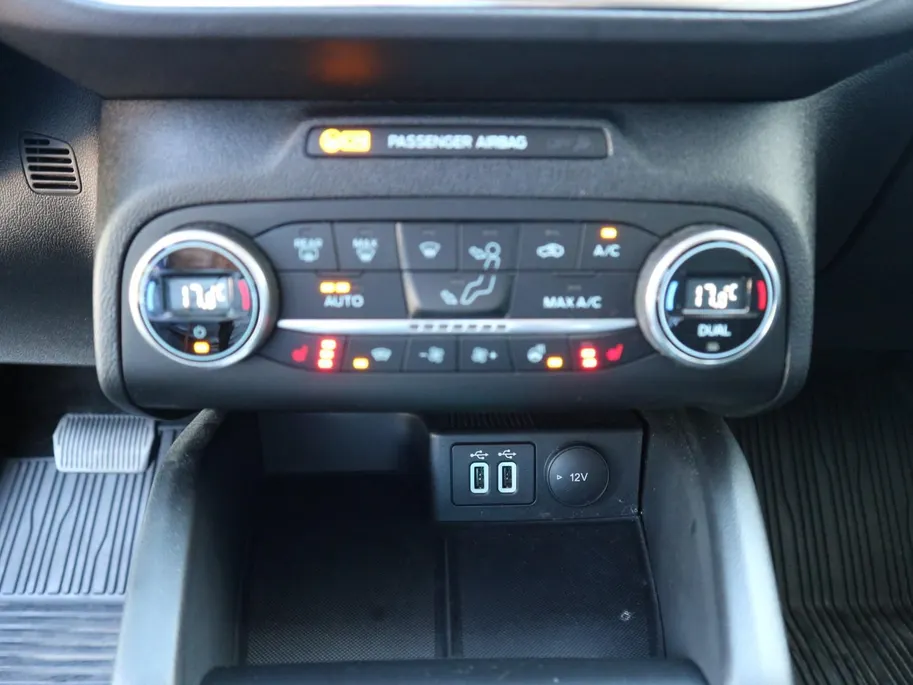 Ford Focus 1.0 EcoBoost Hybrid Active | NAVI | CAMERA | WINTERPAKKET |