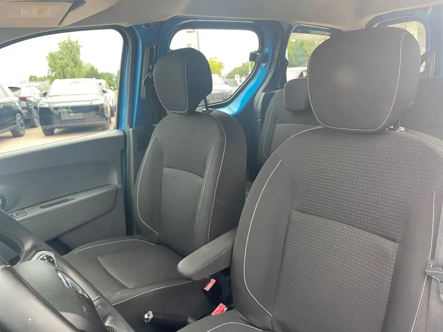 Dacia Dokker 1.2 TCe S&S Ambiance *Navigatie*Parkeersensoren*Cruise Control*Airco*Tel Bluetooth*Leuke auto!