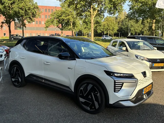 Mitsubishi Eclipse Cross Intense+ 87 kWh