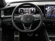 Volkswagen Tayron 1.5 272pk DSG eHybrid R-Line Edition · Panoramadak · 360 Camera · Wegklapbare Trekhaak · Black Style · 20'' Inch · Garantie t/m 17-11-2029 of 100.000km