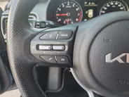 Kia Stonic 1.0 T-GDi MHEV GT-PlusLine | Stoel en stuurverwarming | Schuifdak | Dodehoek detectie | Climate control | Cruise control | Camera | Navigatie | Parkeersensoren voor en achter |