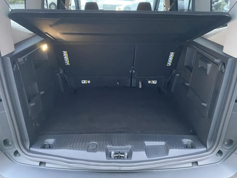 Ford Tourneo Courier courier EV / TREKHAAK / WINTERPAKKET.